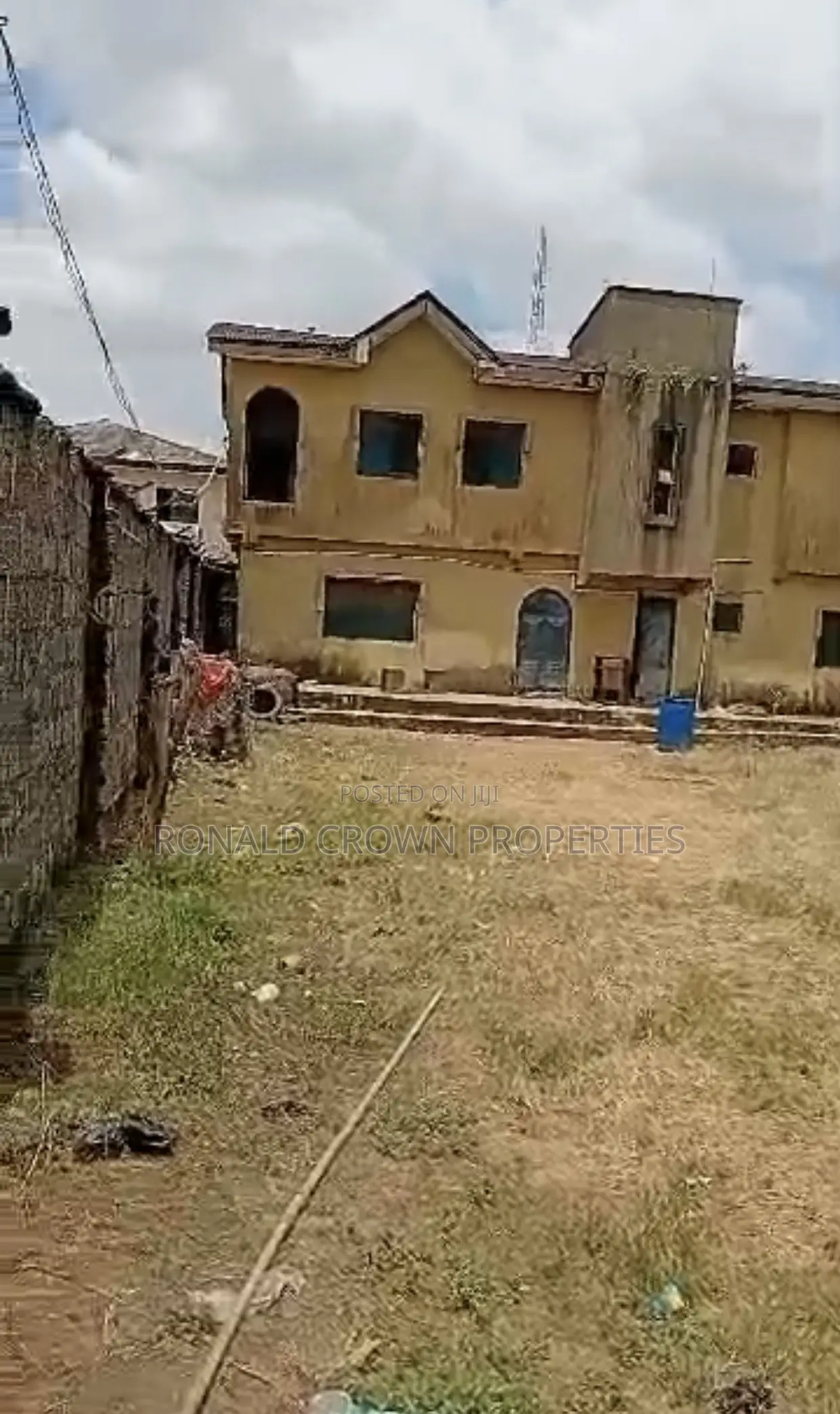 3bdrm Apartment in Bucknor for sale in Bucknor