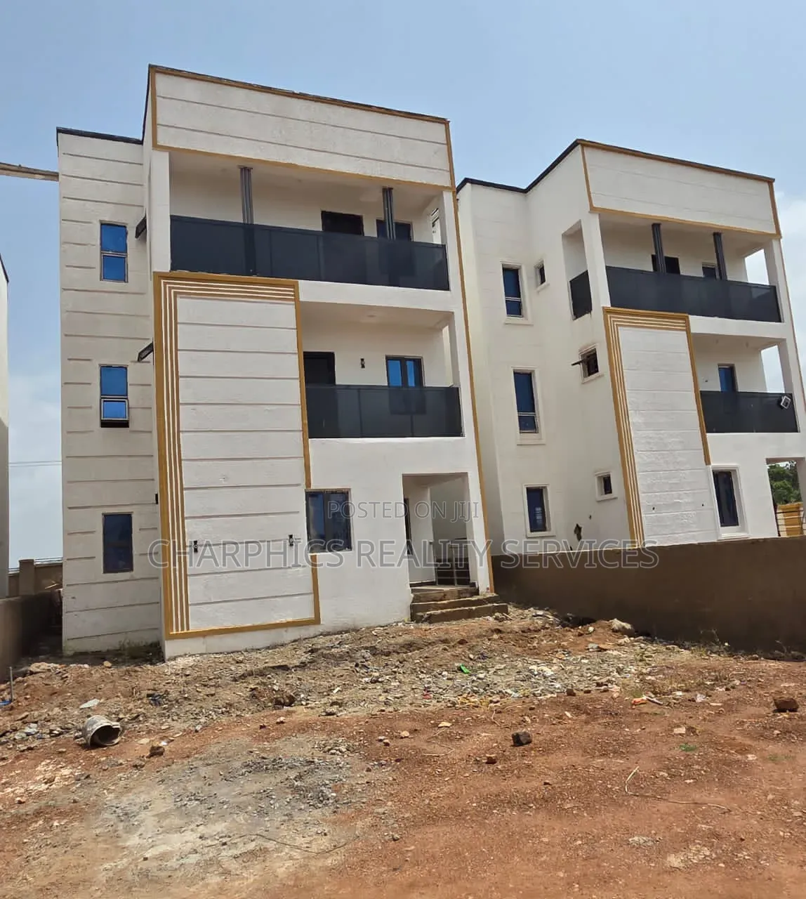 4bdrm Duplex in Gaduwa for sale in Gaduwa