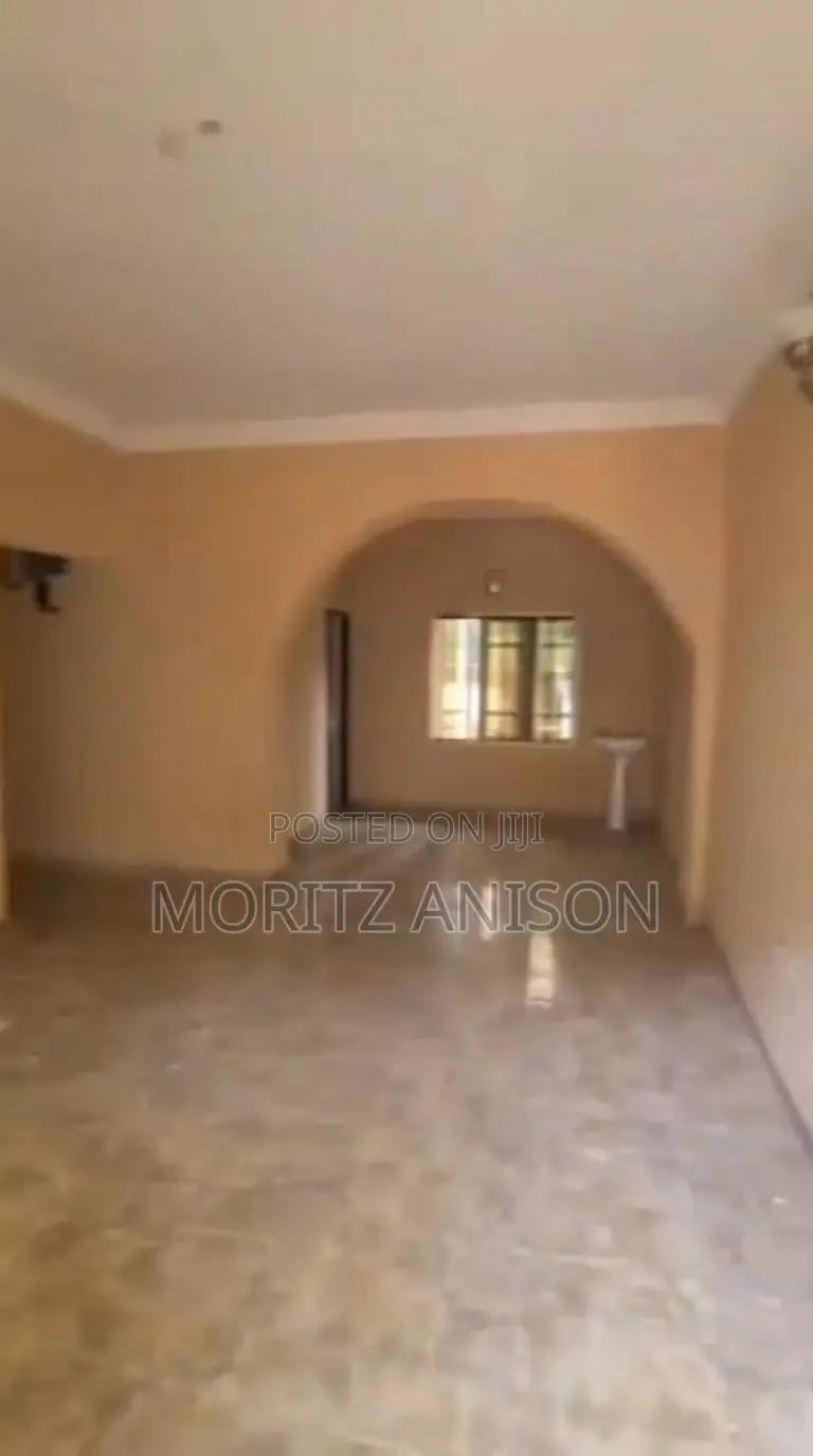 3bdrm Apartment in Trans Ekulu, Enugu for rent in Enugu