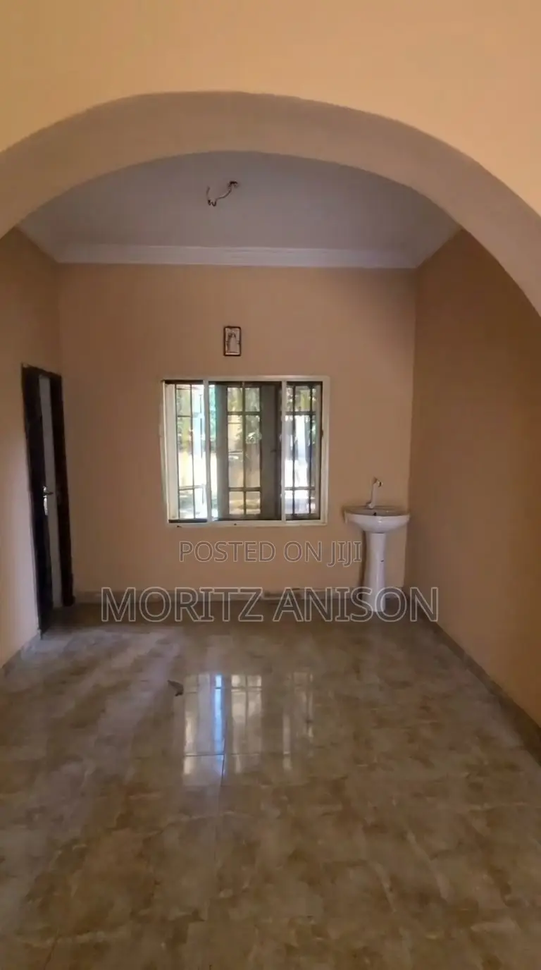 3bdrm Apartment in Trans Ekulu, Enugu for rent in Enugu