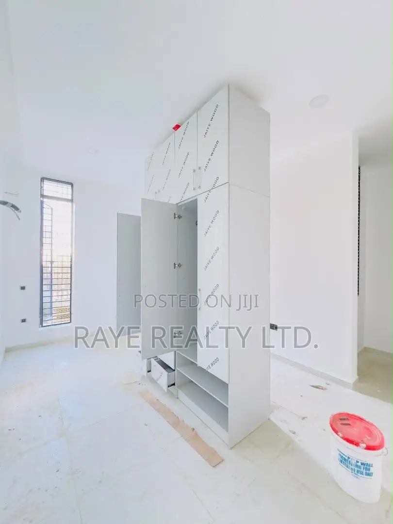3bdrm Apartment in Ikeja GRA for sale in Ikeja GRA