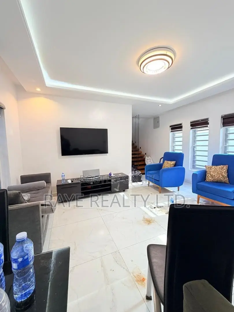 4bdrm Duplex in Ikeja for sale in Ikeja