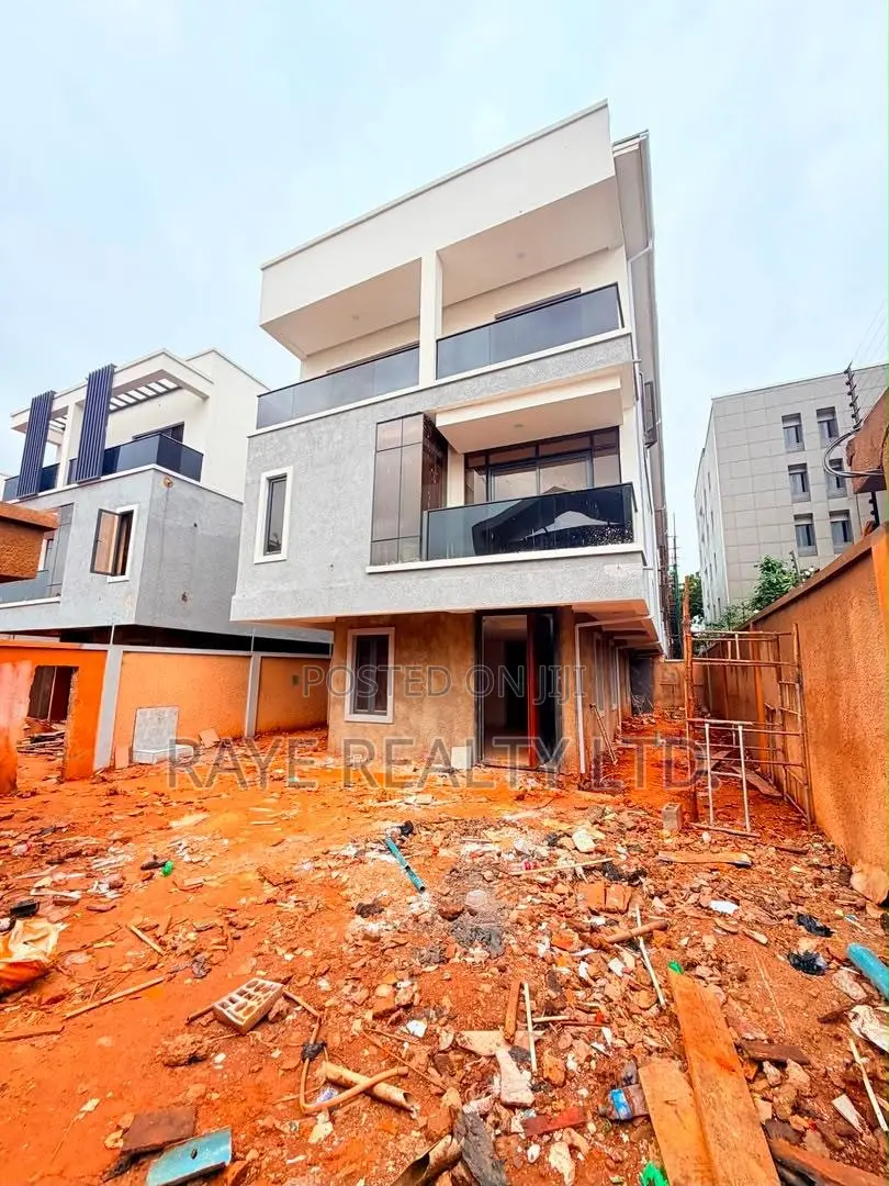 5bdrm Duplex in Ikeja GRA for sale in Ikeja GRA