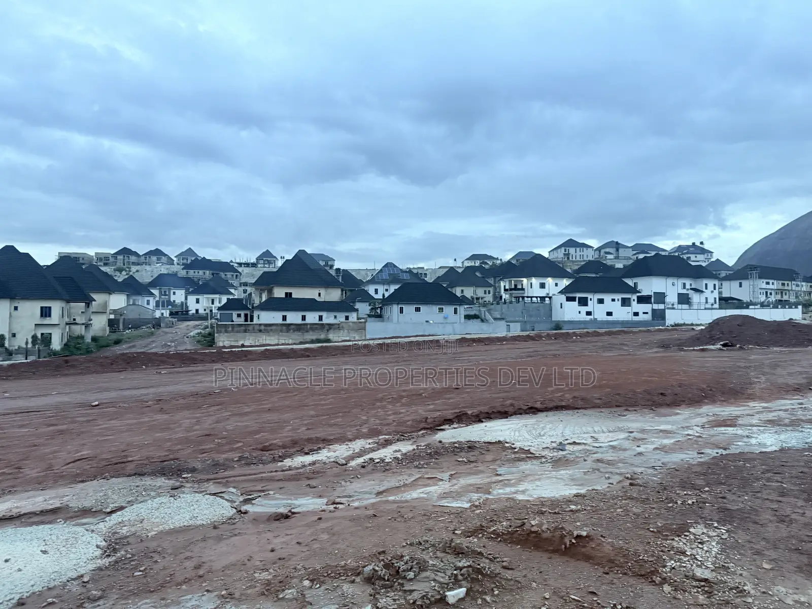 Distress Sale: 450sqm Land at Admiralty Estate Asokoro Abuja in Asokoro