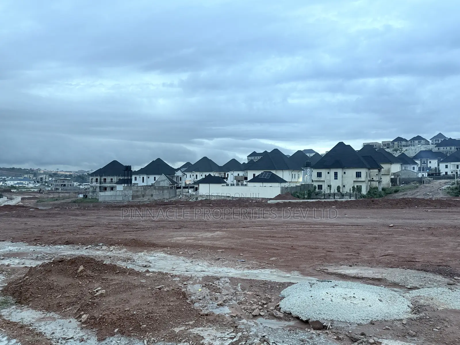 Distress Sale: 450sqm Land at Admiralty Estate Asokoro Abuja in Asokoro
