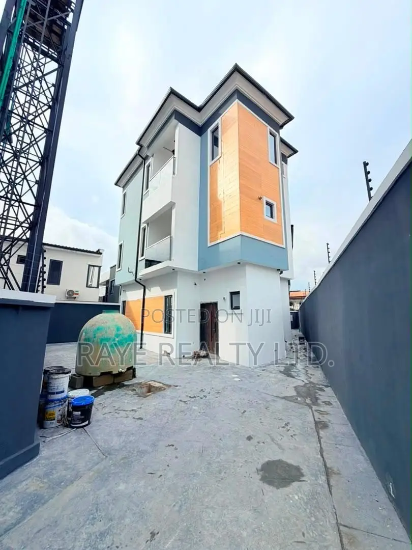 4bdrm Duplex in Gbagada for sale in Gbagada