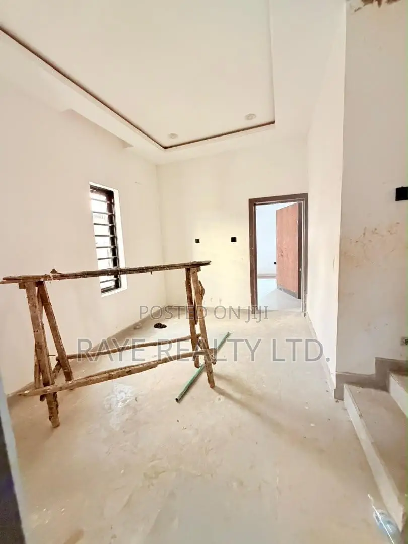 4bdrm Duplex in Gbagada for sale in Gbagada