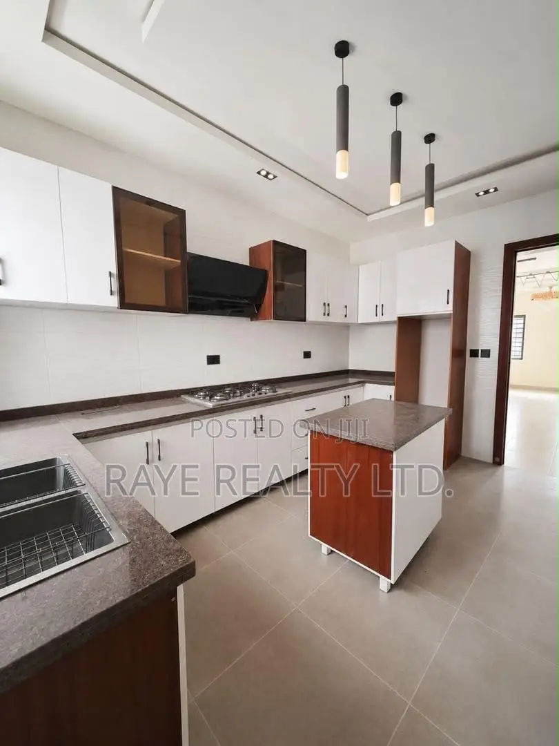 4bdrm Duplex in Gbagada for sale in Gbagada