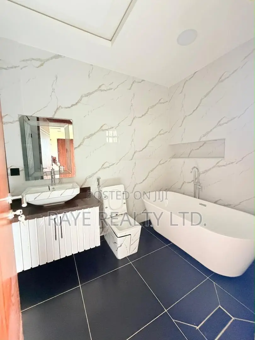 4bdrm Duplex in Gbagada for sale in Gbagada
