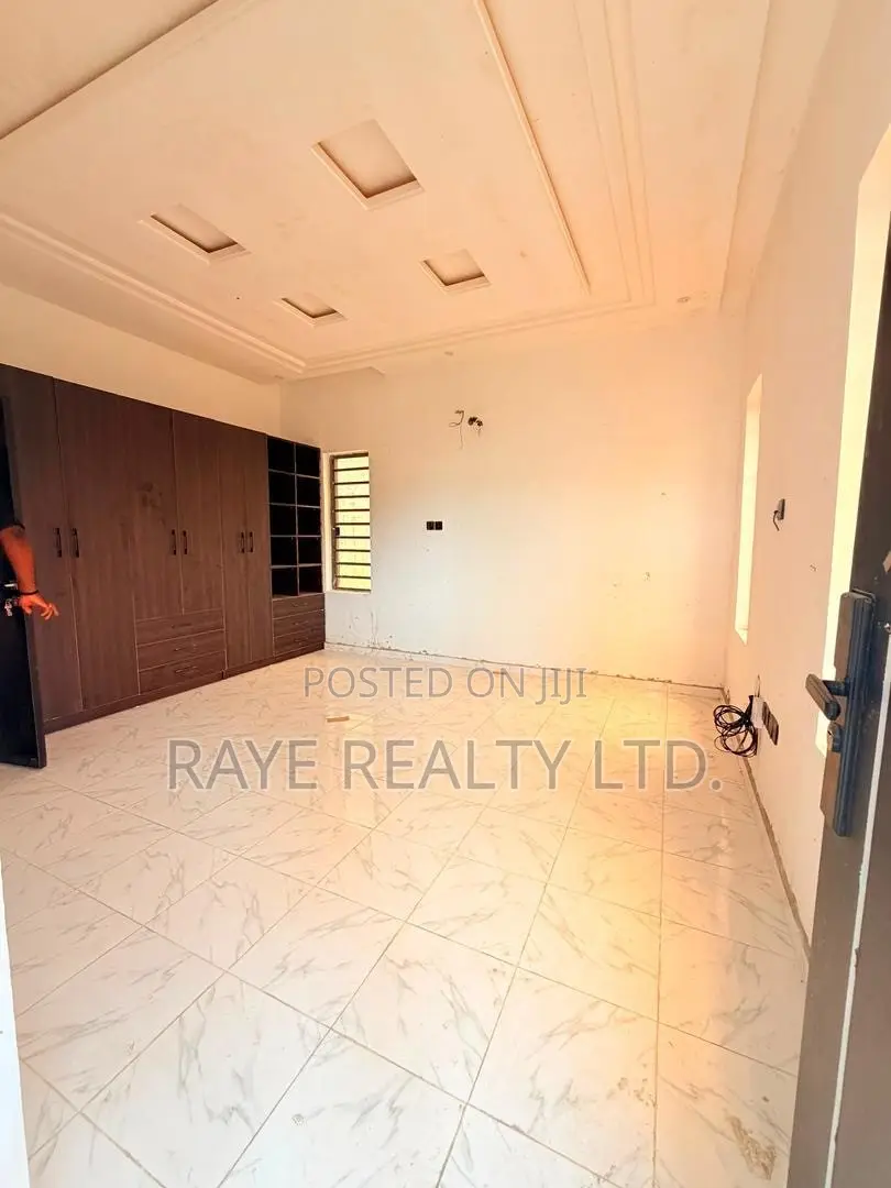 4bdrm Duplex in Gbagada for sale in Gbagada