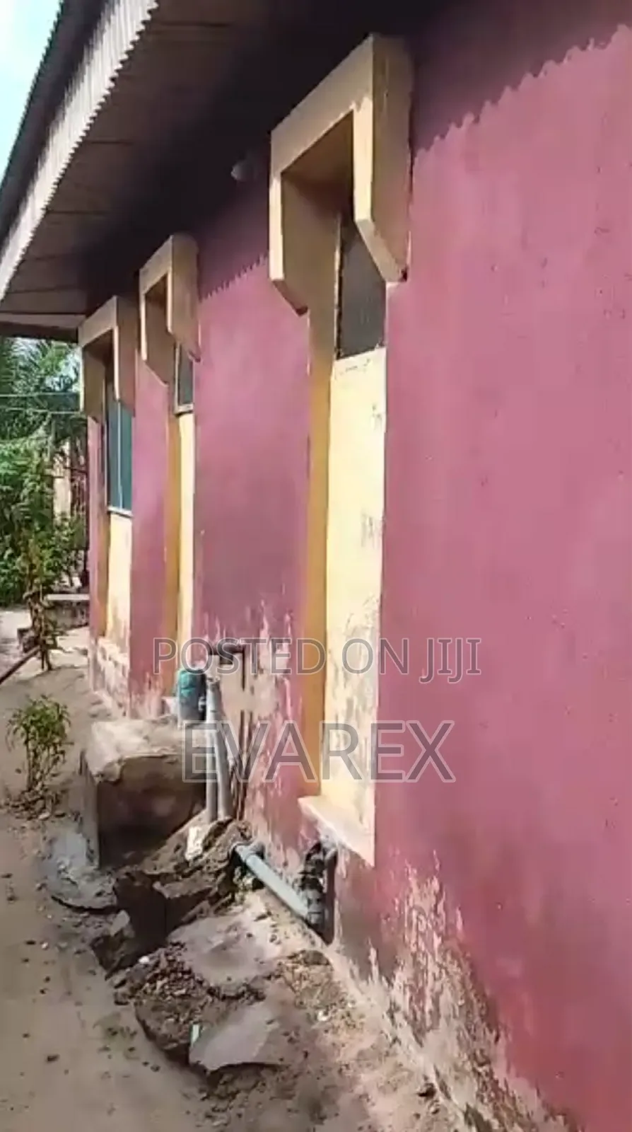 7bdrm Block of Flats in Iba / Ojo for sale in Iba / Ojo
