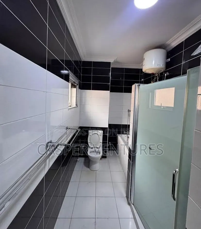 5bdrm Duplex in Banana Island for rent in Banana Island