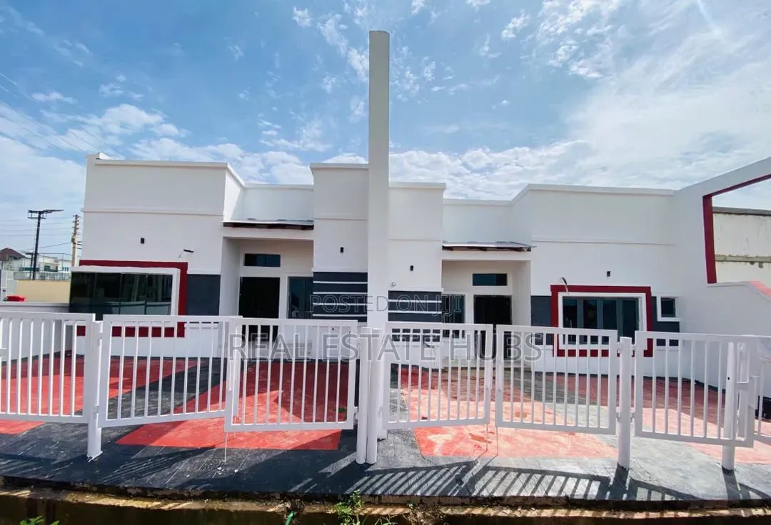 2bdrm House in West Park And, Oluyole for sale in Oluyole