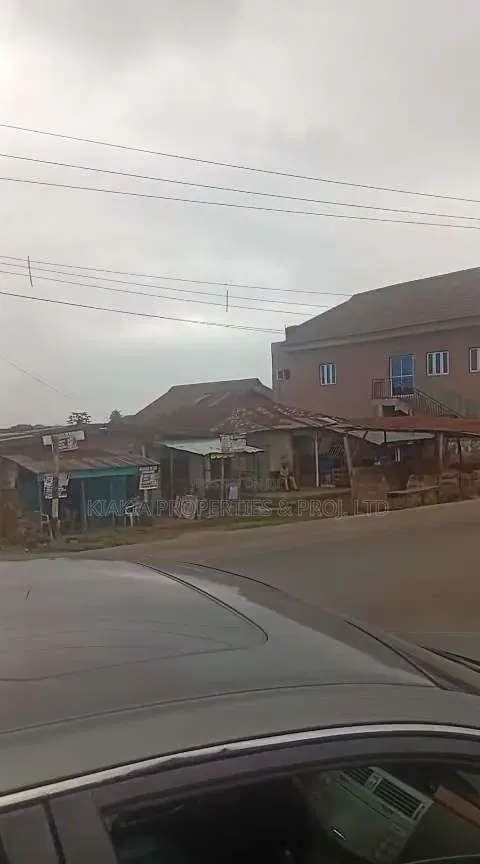 8bdrm Bungalow in Moniya Ibadan for sale in Moniya