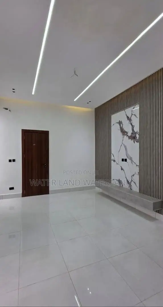 5bdrm Duplex in Lekki Palm City for sale in Off Lekki-Epe Expressway
