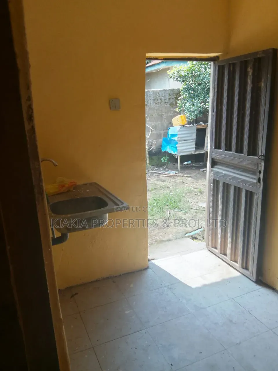 2bdrm Apartment in Olorunsogo Tose for rent in Moniya