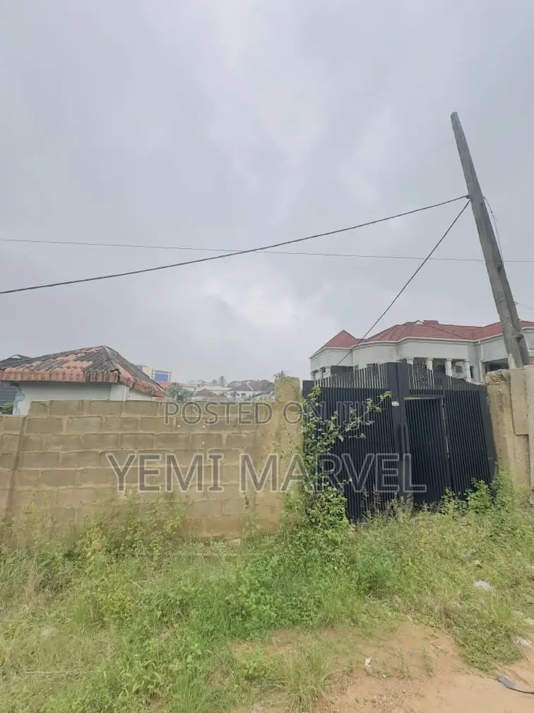 A Well Table Fenced and Gated 1000sqm at Engr Seyi Makinde Estate in Agodi