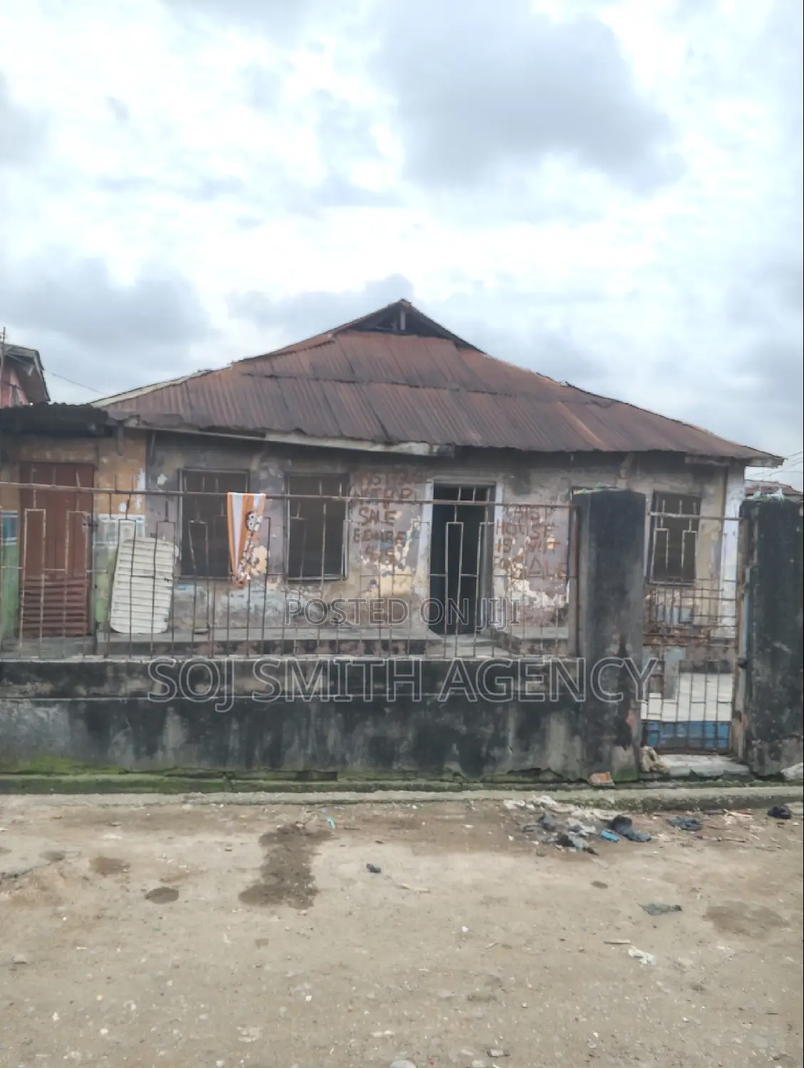 Corner Piece Land Near Morgan, Mushin in Mushin