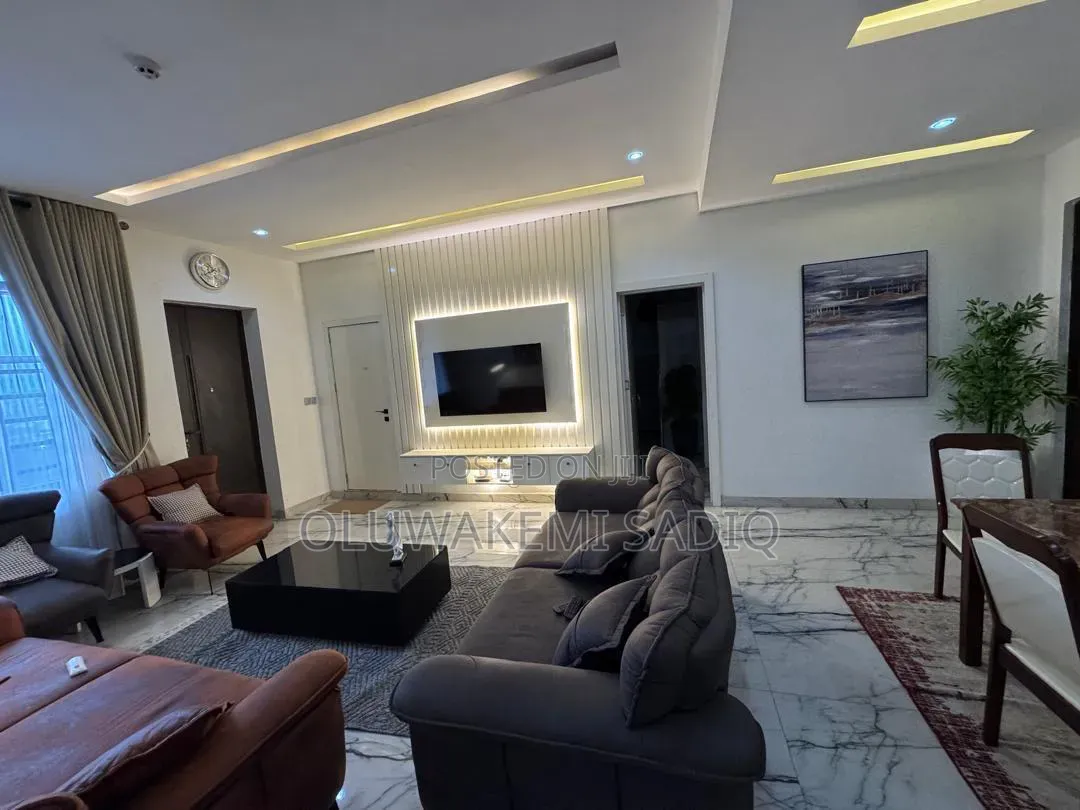 Furnished 3bdrm Apartment in Ikeja Gra for rent in Ikeja GRA