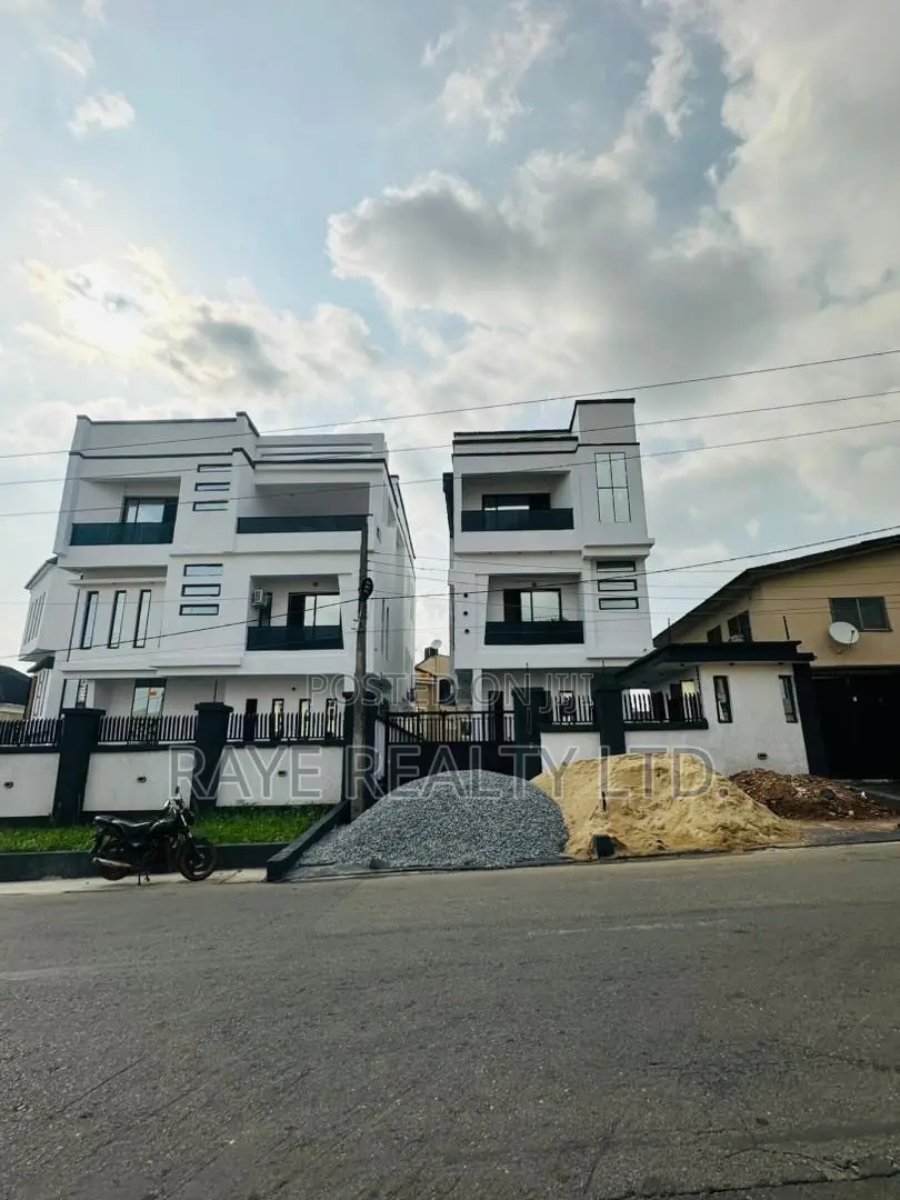 5bdrm House in Magodo Gra Phase 2 for sale in GRA Phase 2 Shangisha
