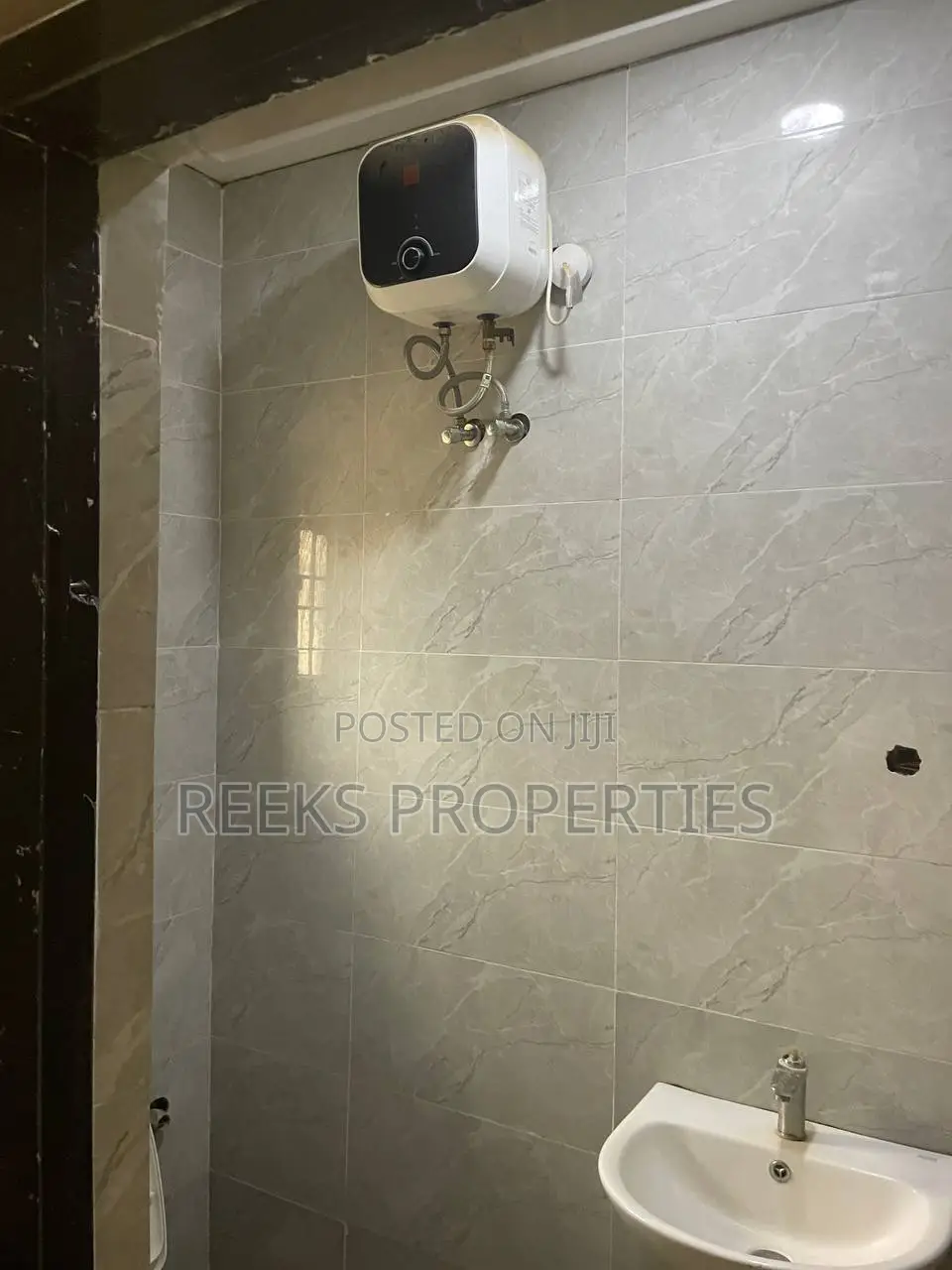 2bdrm Bungalow in FHA for rent in FHA