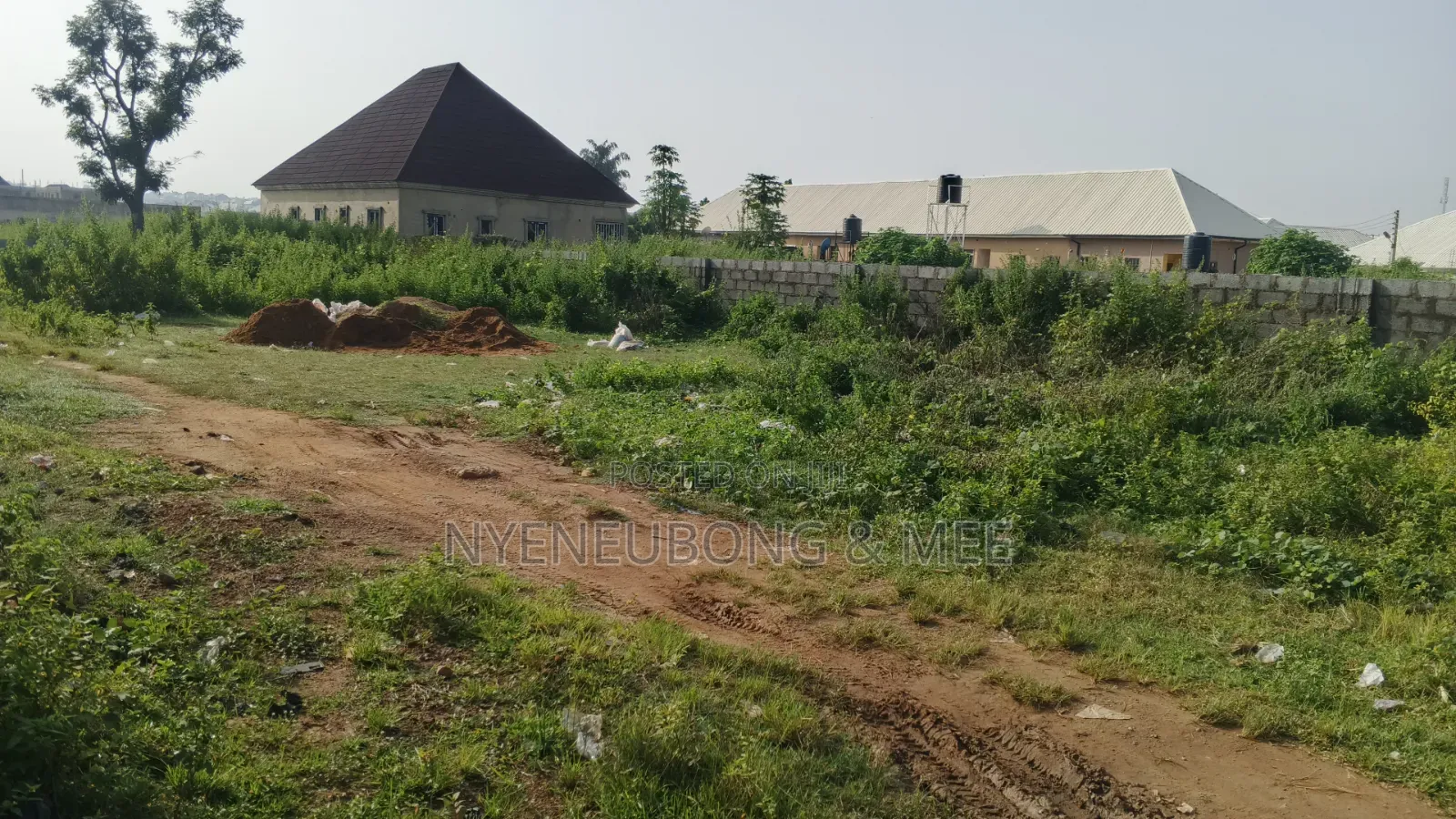 Distress Estate Land for Sale in Karu