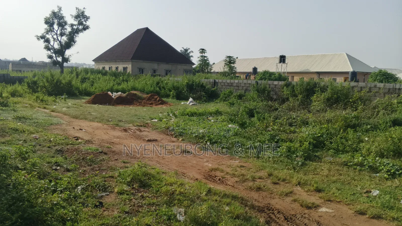 Distress Estate Land for Sale in Karu