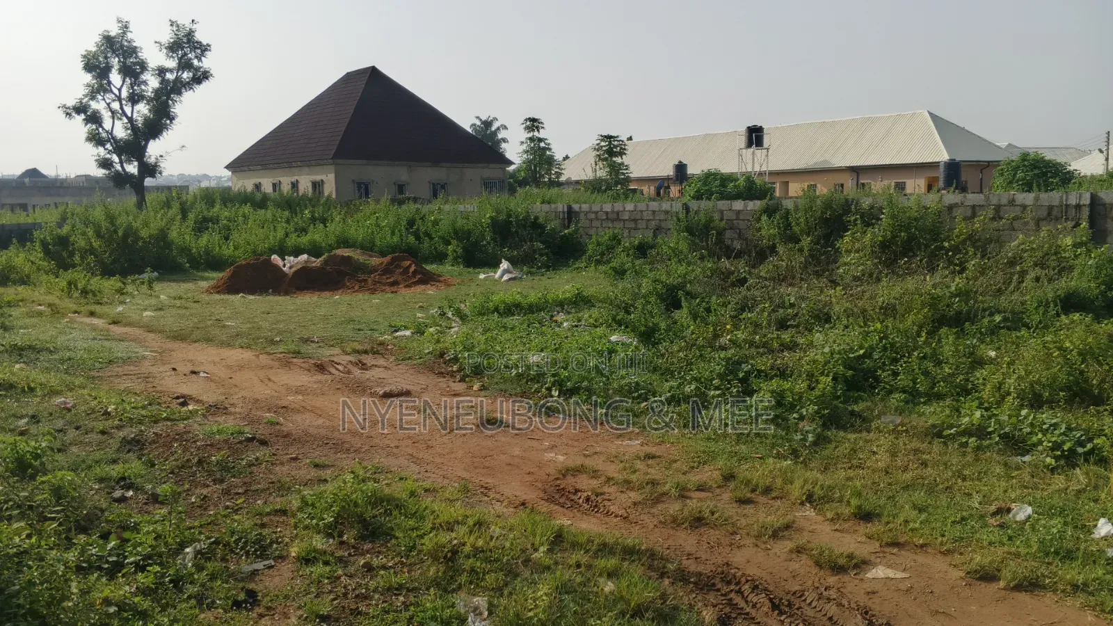 Distress Estate Land for Sale in Karu