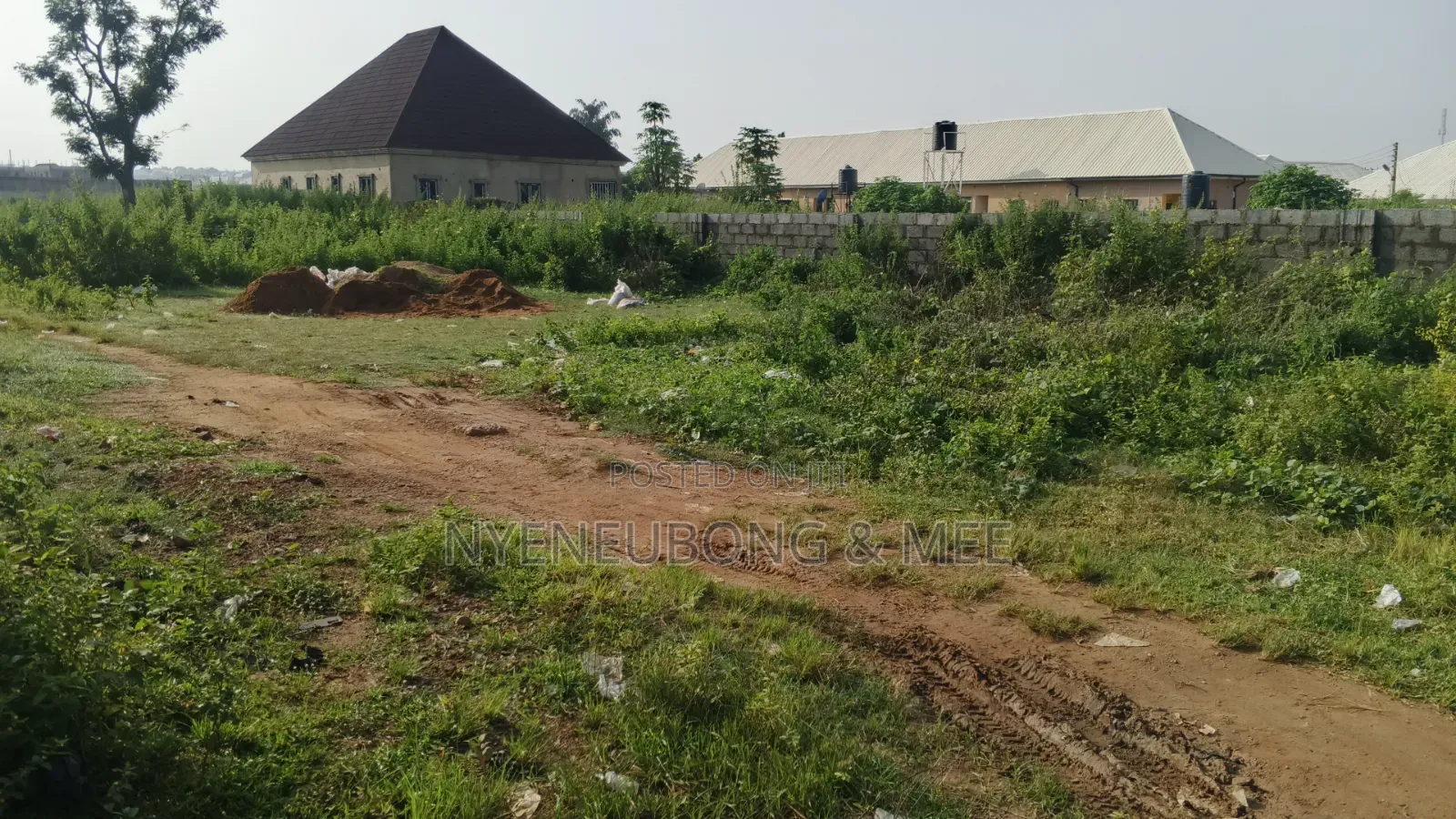 Distress Estate Land for Sale in Karu