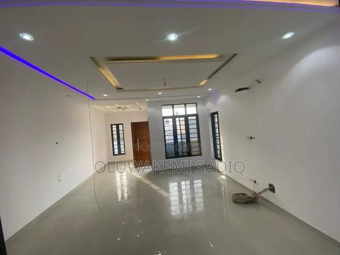 4bdrm Duplex in Isheri Opic for sale in Isheri North