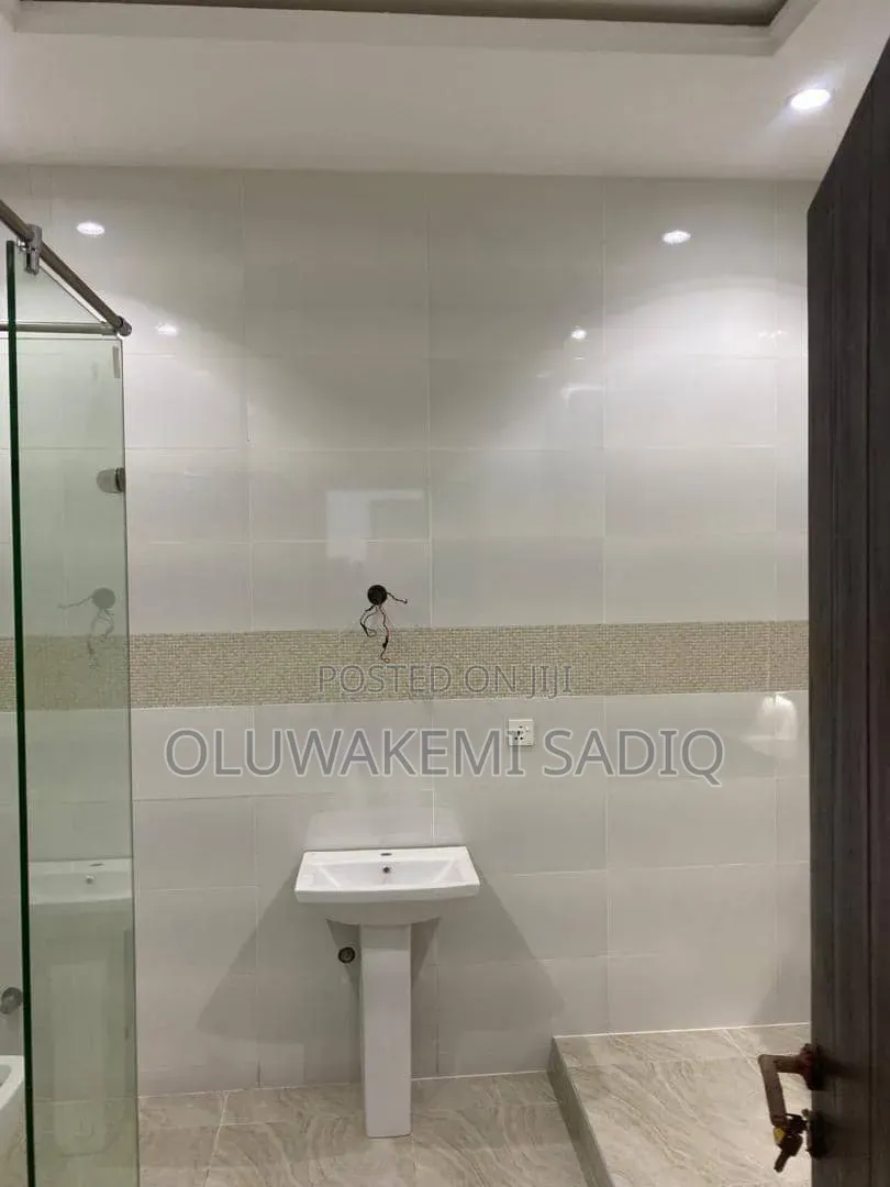 4bdrm Duplex in Isheri Opic for sale in Isheri North