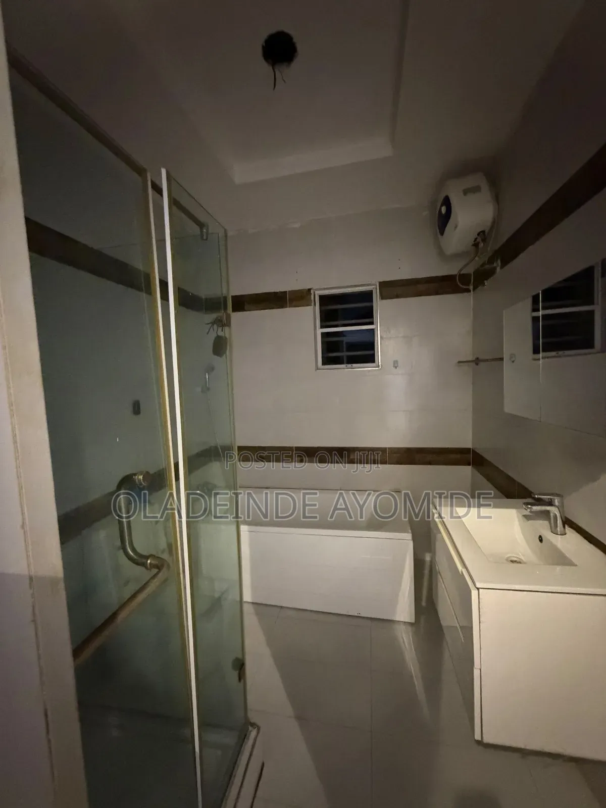 1bdrm Apartment in Royal Pine, Chevron for rent in Chevron