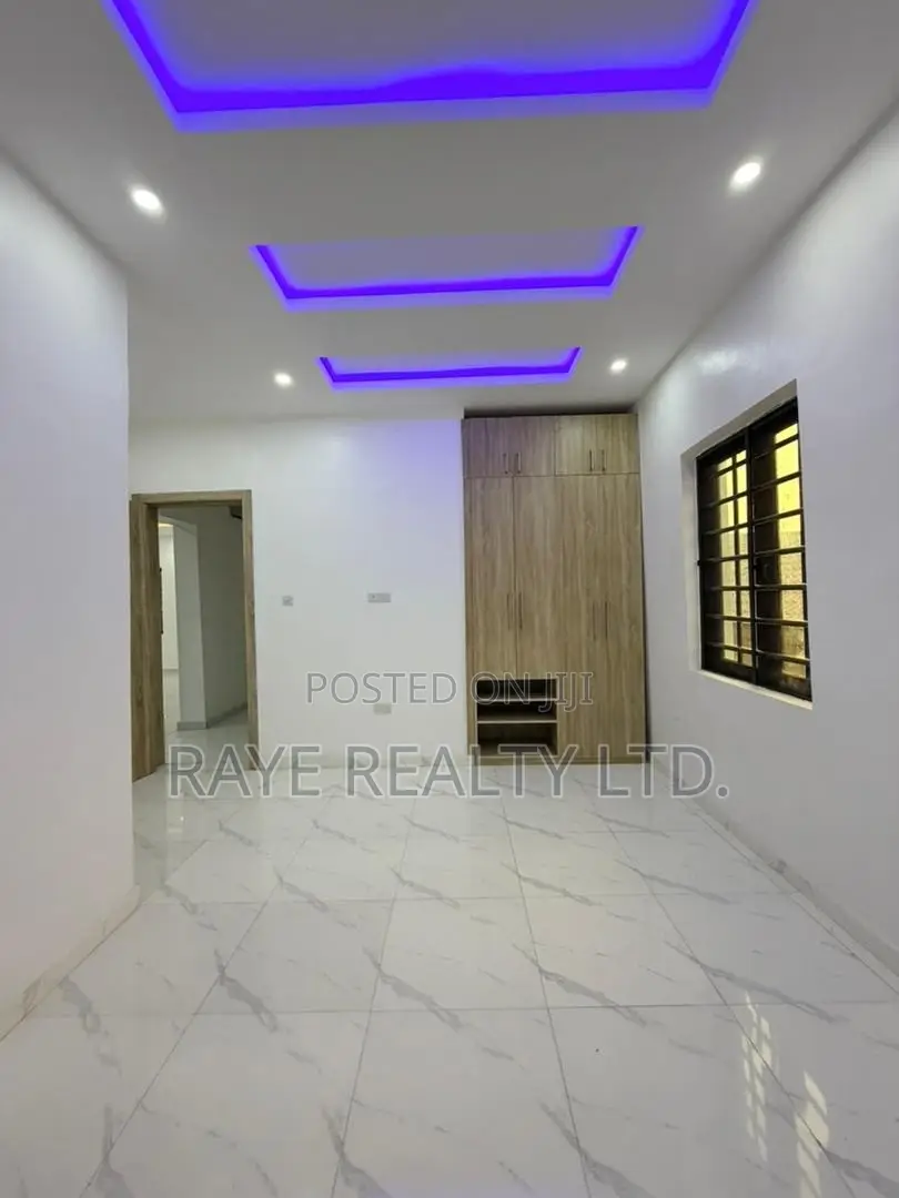 5bdrm Duplex in Magodo Gra Phase 2 for sale in GRA Phase 2 Shangisha