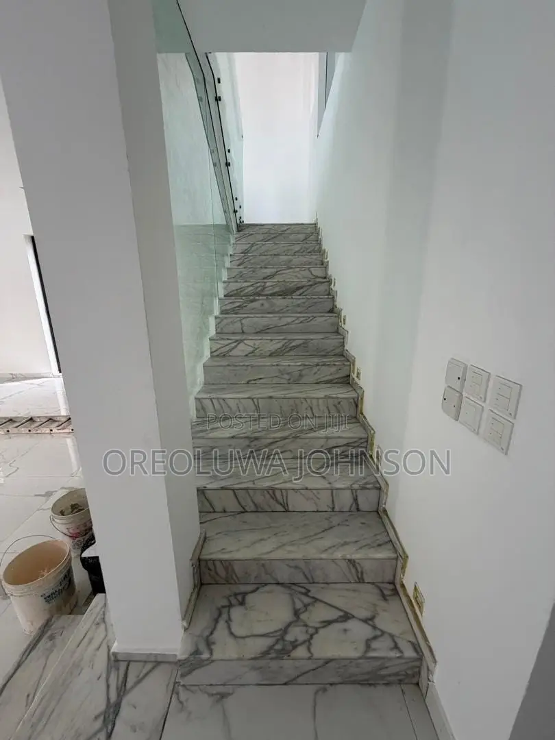 4bdrm Mansion in Lekki for sale in Lekki