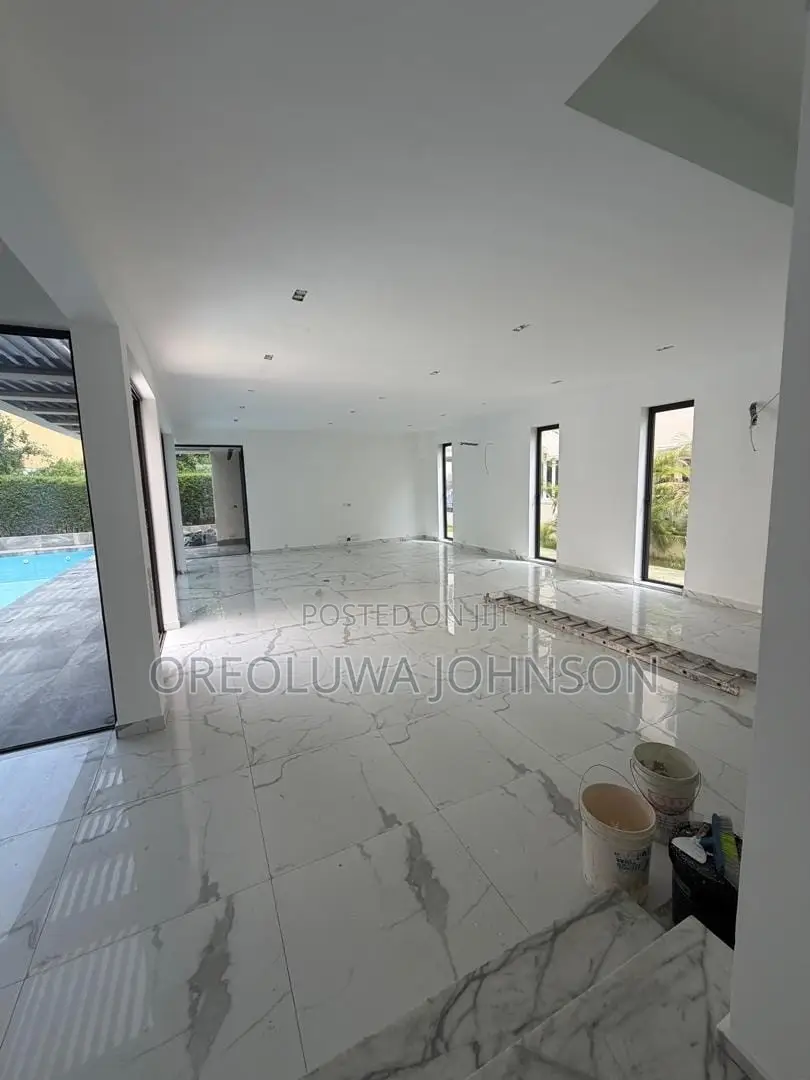 4bdrm Mansion in Lekki for sale in Lekki