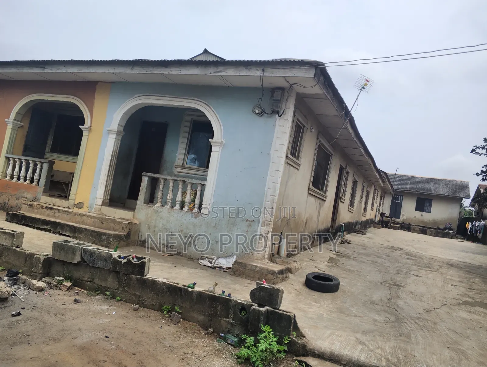 2bdrm Block of Flats in Love Estate Mowonla, Igbogbo for sale in Igbogbo