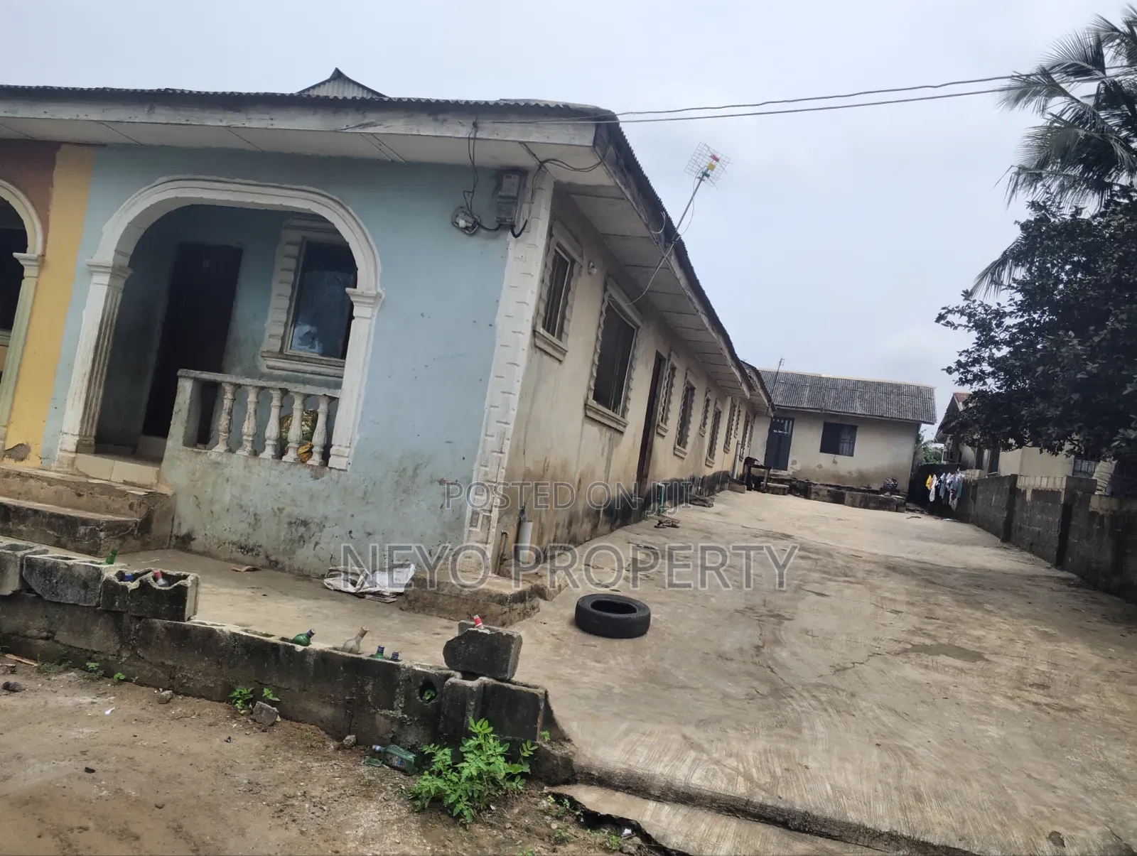 2bdrm Block of Flats in Love Estate Mowonla, Igbogbo for sale in Igbogbo