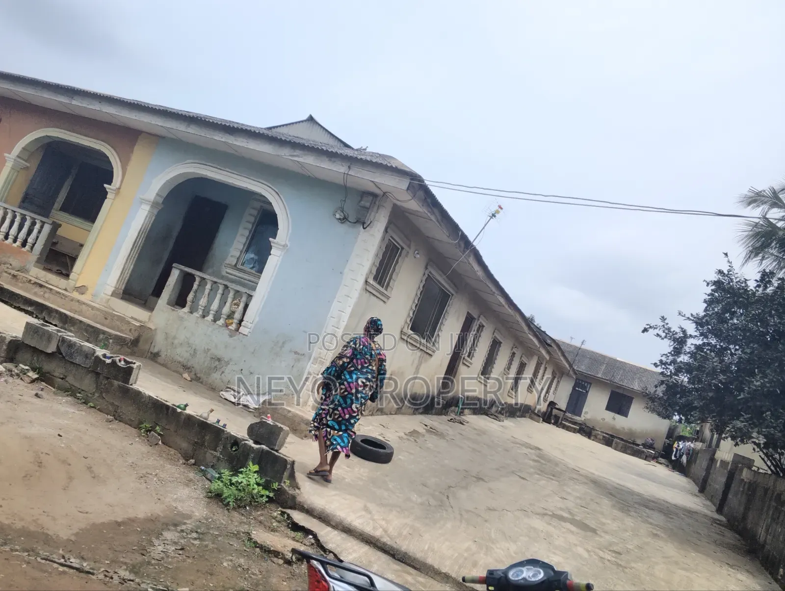 2bdrm Block of Flats in Love Estate Mowonla, Igbogbo for sale in Igbogbo