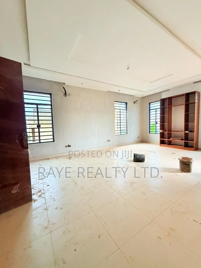 6bdrm Duplex in Magodo for sale in Magodo