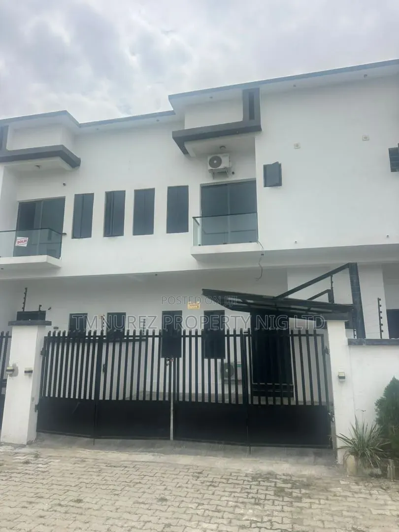 3bdrm Duplex in Off Lekki-Epe Expressway for rent in Off Lekki-Epe Expressway