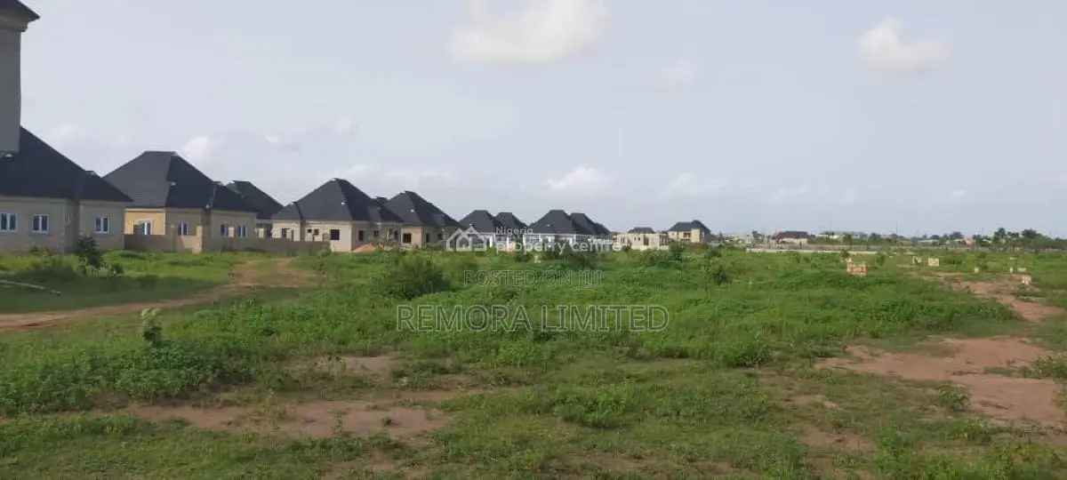 Half Plot of Dry Land for Sale – ₦26 Million in Iseri Olofin