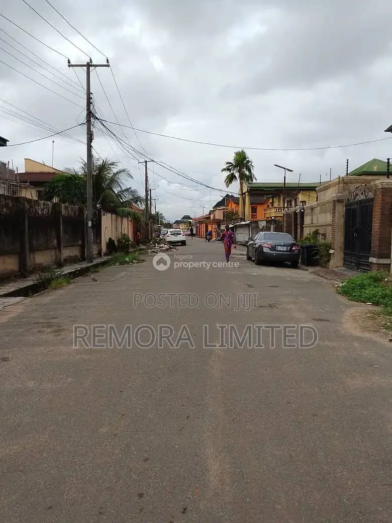 Residential Land With Demolishable Structure in Egbeda