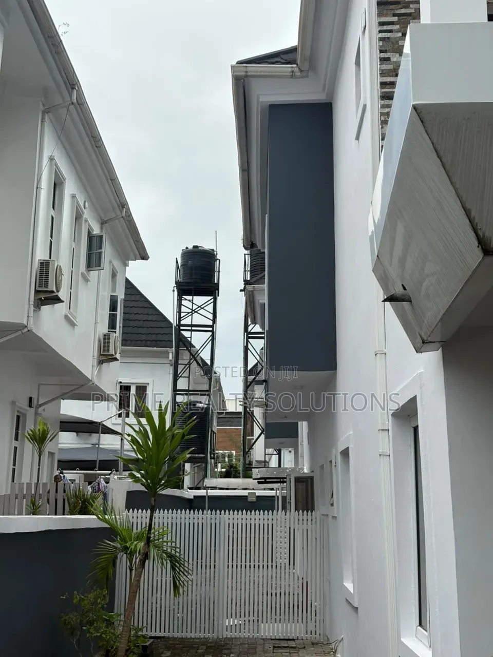 5bdrm Duplex in Ikota for rent in Ikota