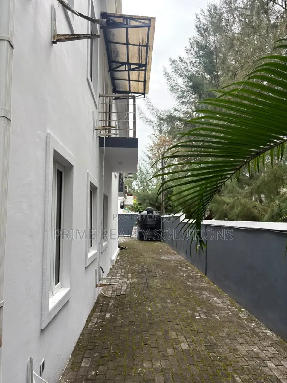 5bdrm Duplex in Ikota for rent in Ikota