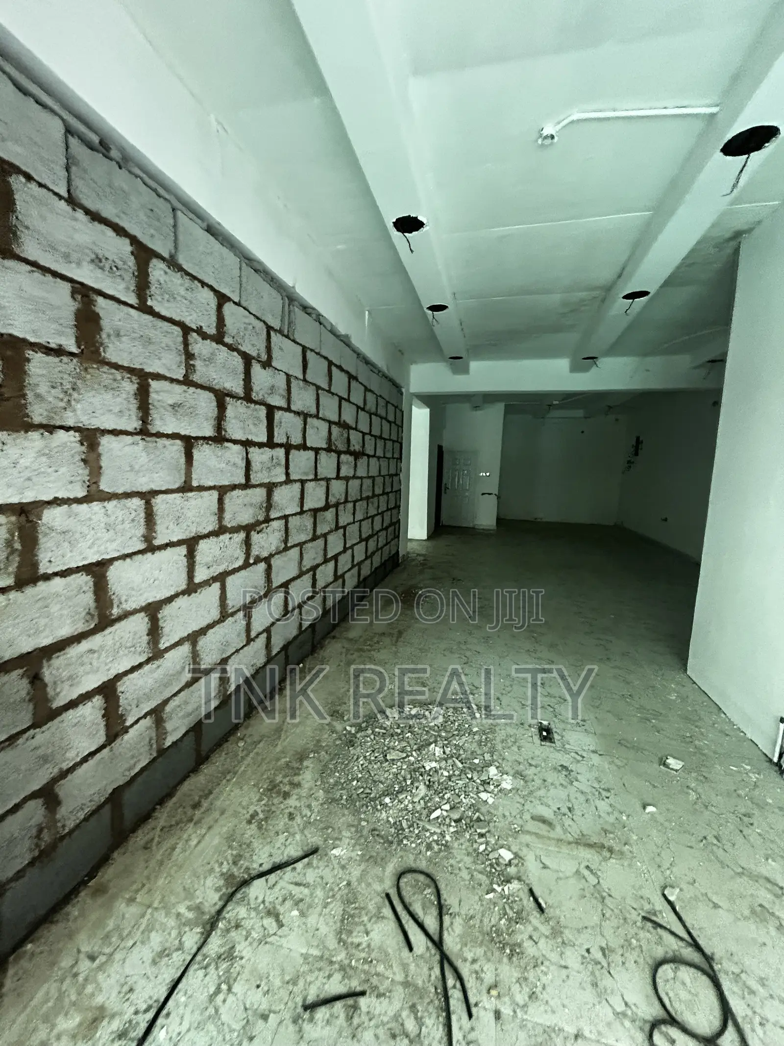 Shop/Office Space for Rent in Wuse 2