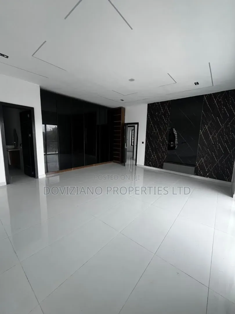 4bdrm Duplex in Sangotedo for sale in Sangotedo