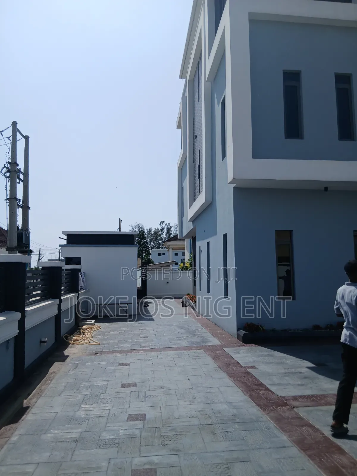 2bdrm Apartment in Lekki Scheme 2 for sale in Off Lekki-Epe Expressway
