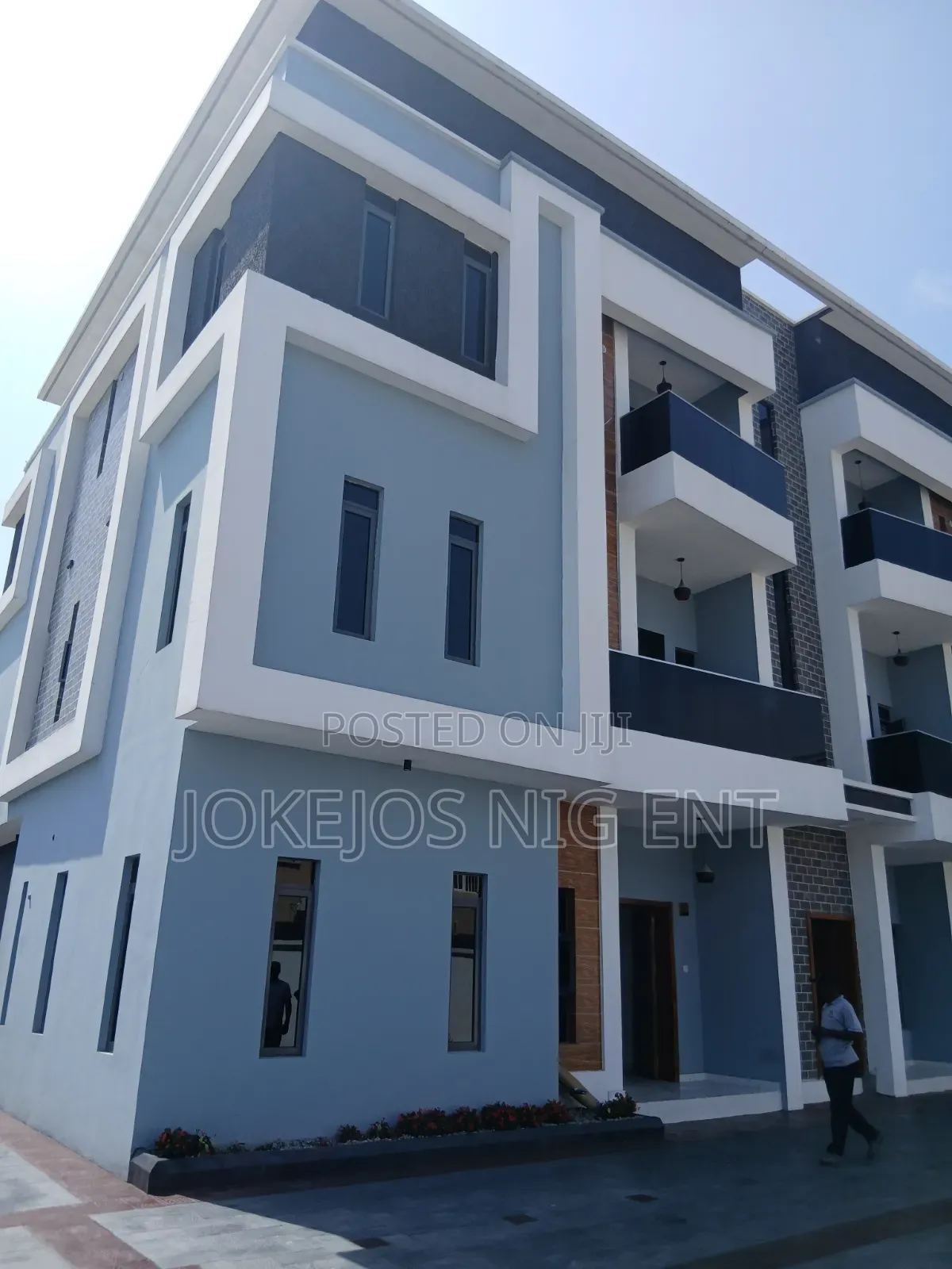2bdrm Apartment in Lekki Scheme 2 for sale in Off Lekki-Epe Expressway