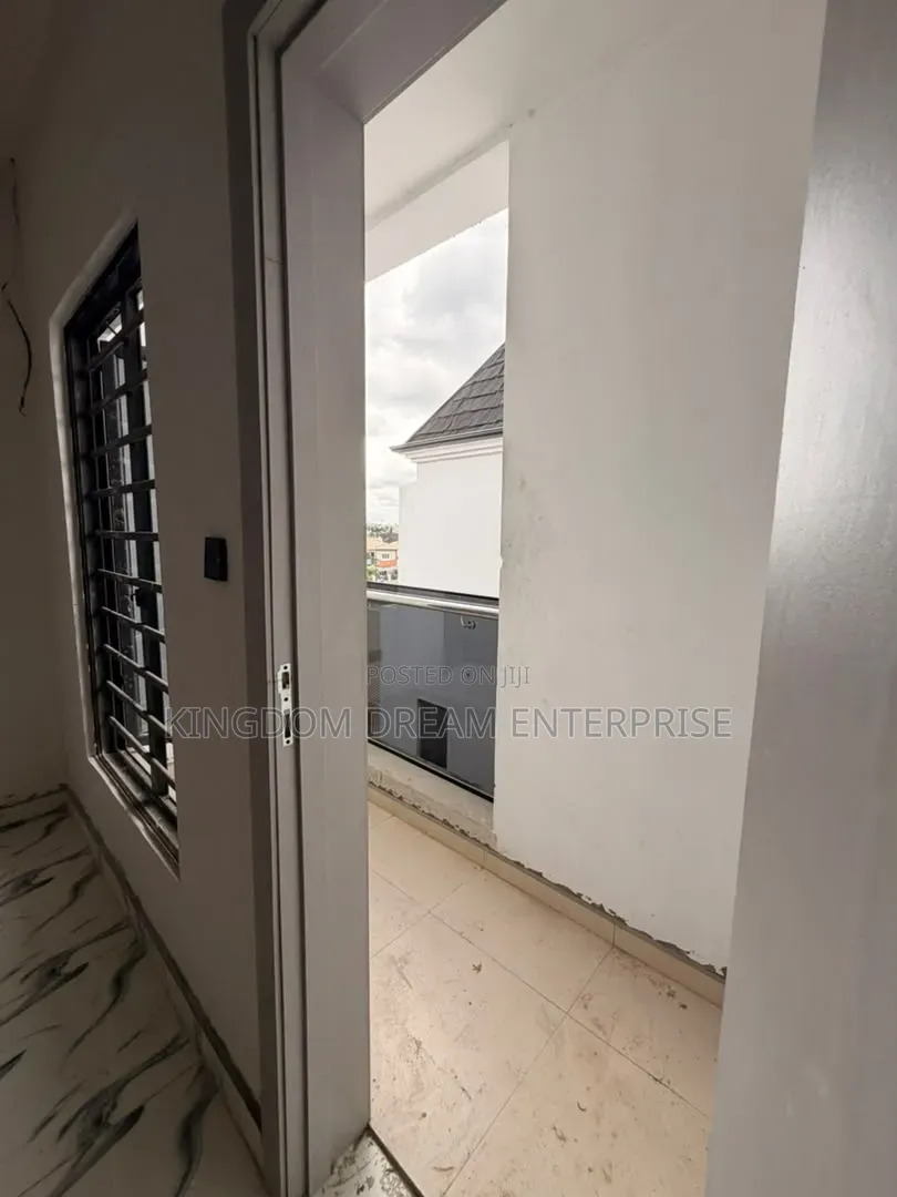 3bdrm Apartment in Magodo Phase 2 Gra for sale in GRA Phase 2 Shangisha