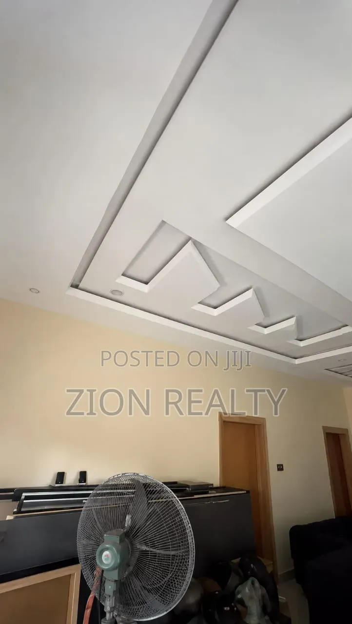 2bdrm Apartment in Eputu London, Awoyaya for rent in Awoyaya